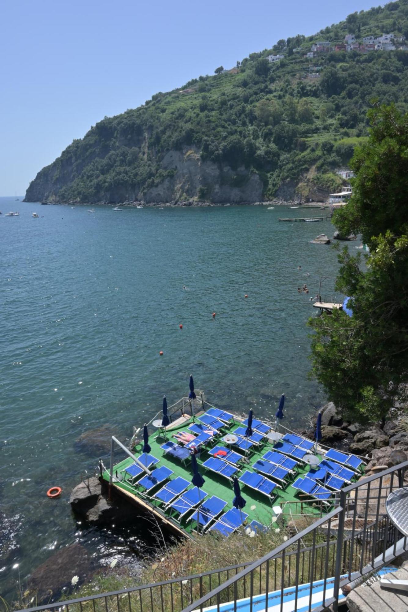 Hotel La Ninfea Иския Екстериор снимка