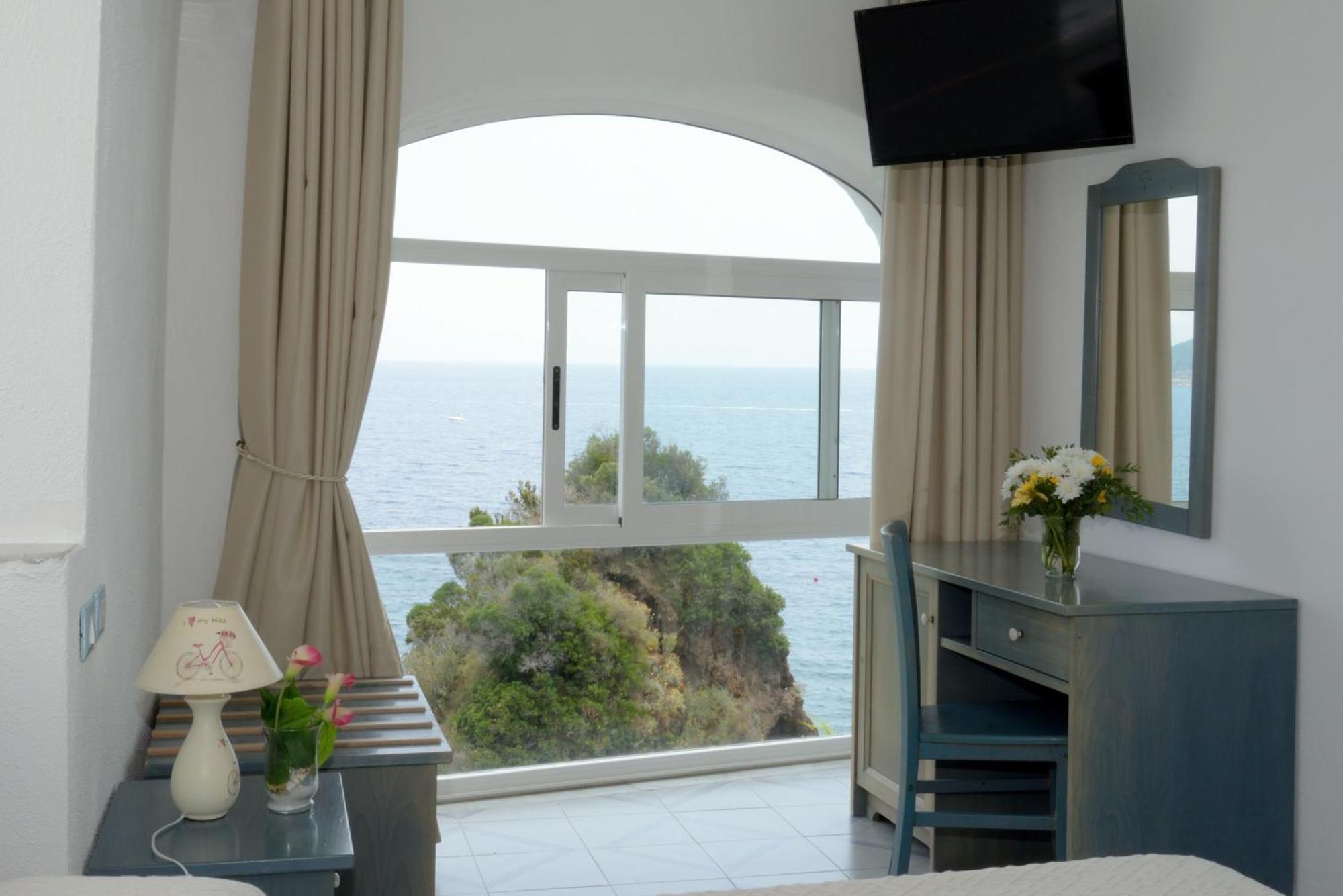 Hotel La Ninfea Иския Екстериор снимка